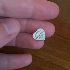 Single Tiffany’s earring!